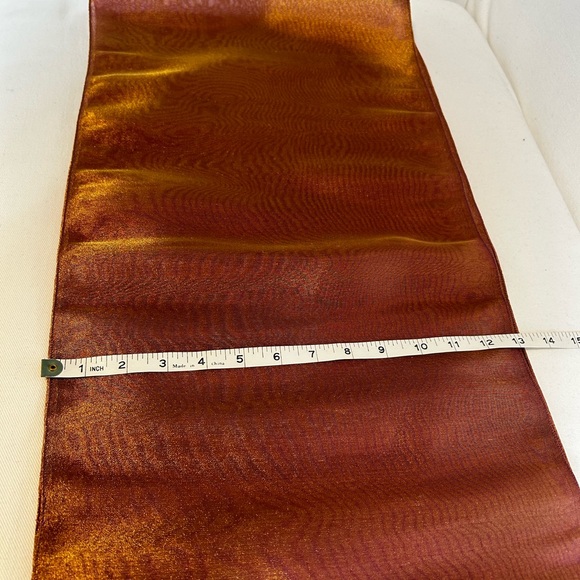 Accent de Ville decorative organza napkins and runner - Picture 9 of 9